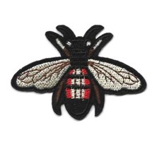 CUTE BEE IRON ON PATCH 2.6" Flying Insect Moth Nature Embroidered Applique NEW