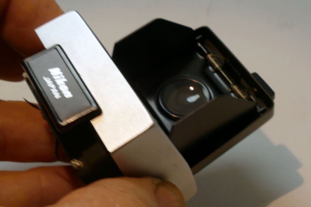 Nikon waist Level View Finder for F F2 Photomic type - 2 Nikon waist Level View Finder for F F2 Photomic type - 2
