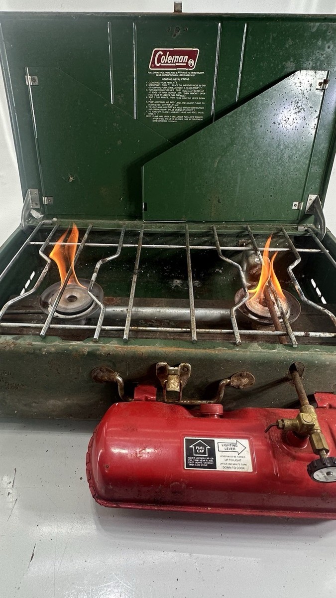 Vintage 1984 Coleman Model 413H Green Dual 2 Burner Gas Camping