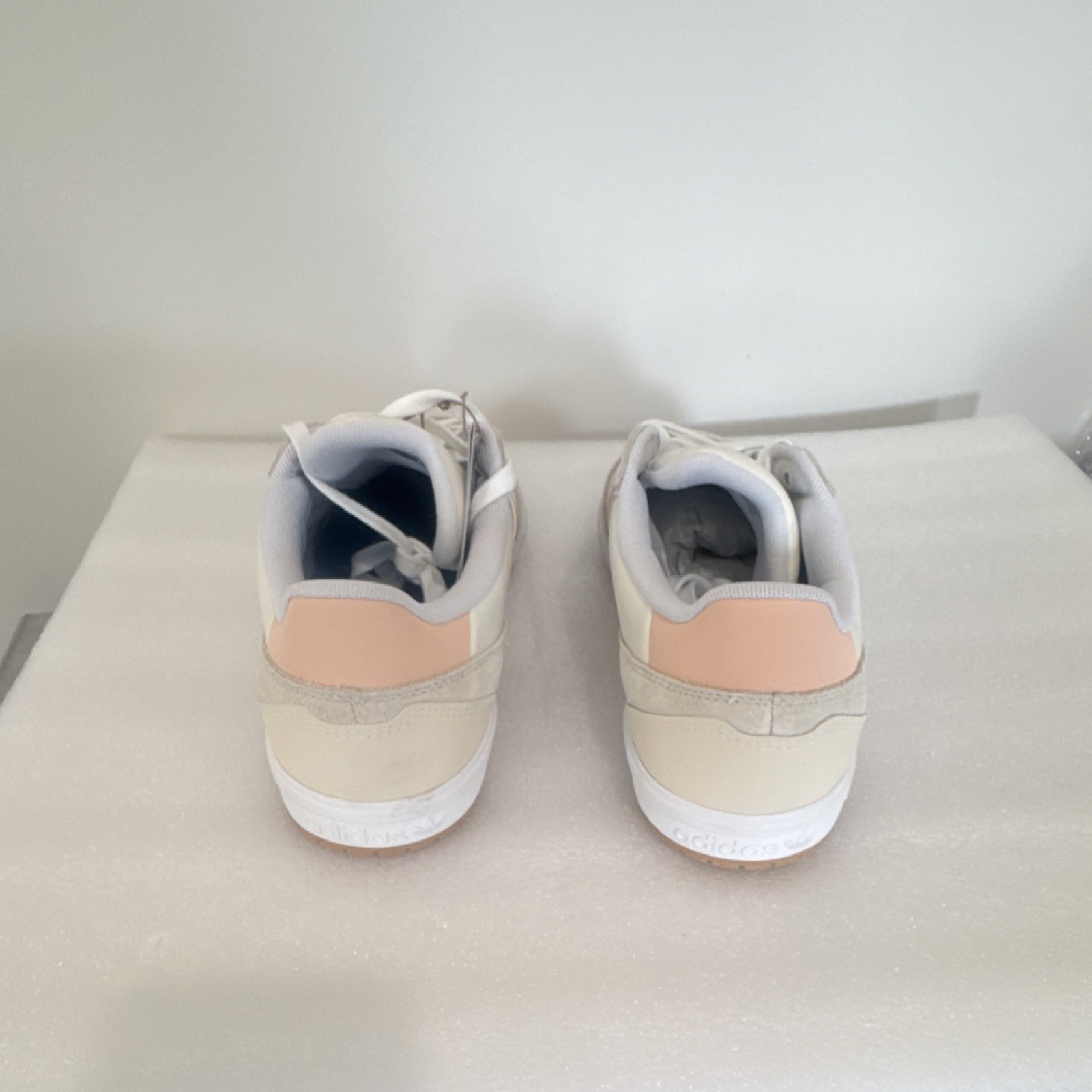 adidas men 11 1/2Tyshawn  White Peach Beige Men's shoes   Leather Suede Low Top thumbnail 6