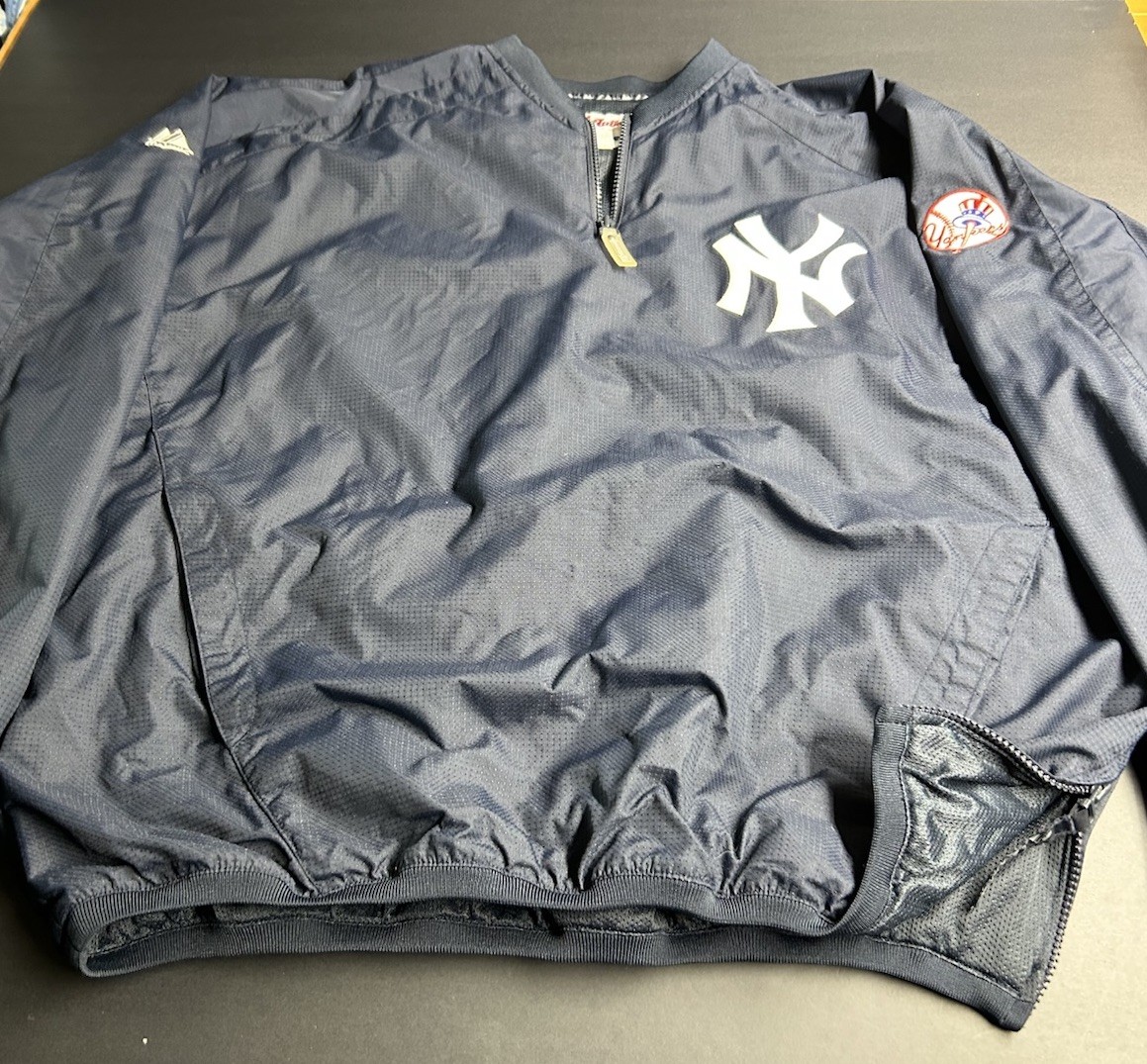 Vintage Majestic Authentic New York Yankee Men’s Large 1/4 Zip Jacket