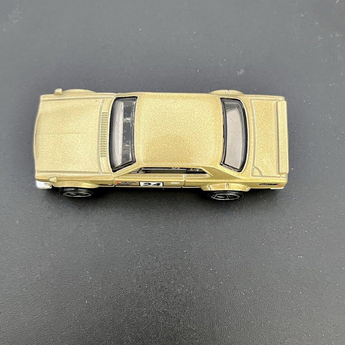 Hot Wheels Gold 1971 Nissan Skyline H/T 2000 GT-R Multipack Hot Wheels Gold 1971 Nissan Skyline H/T 2000 GT-R Multipack