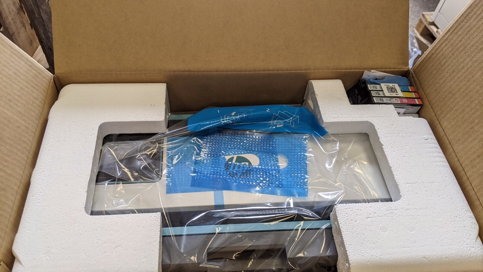 HP OfficeJet 8025E Colour All in One Printer Copier Scanner with Inks