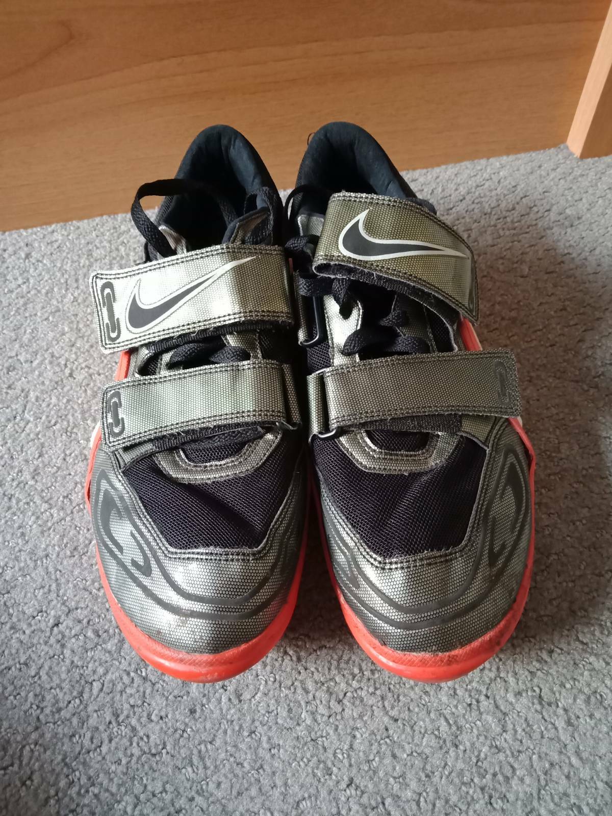 shot put shoes womens