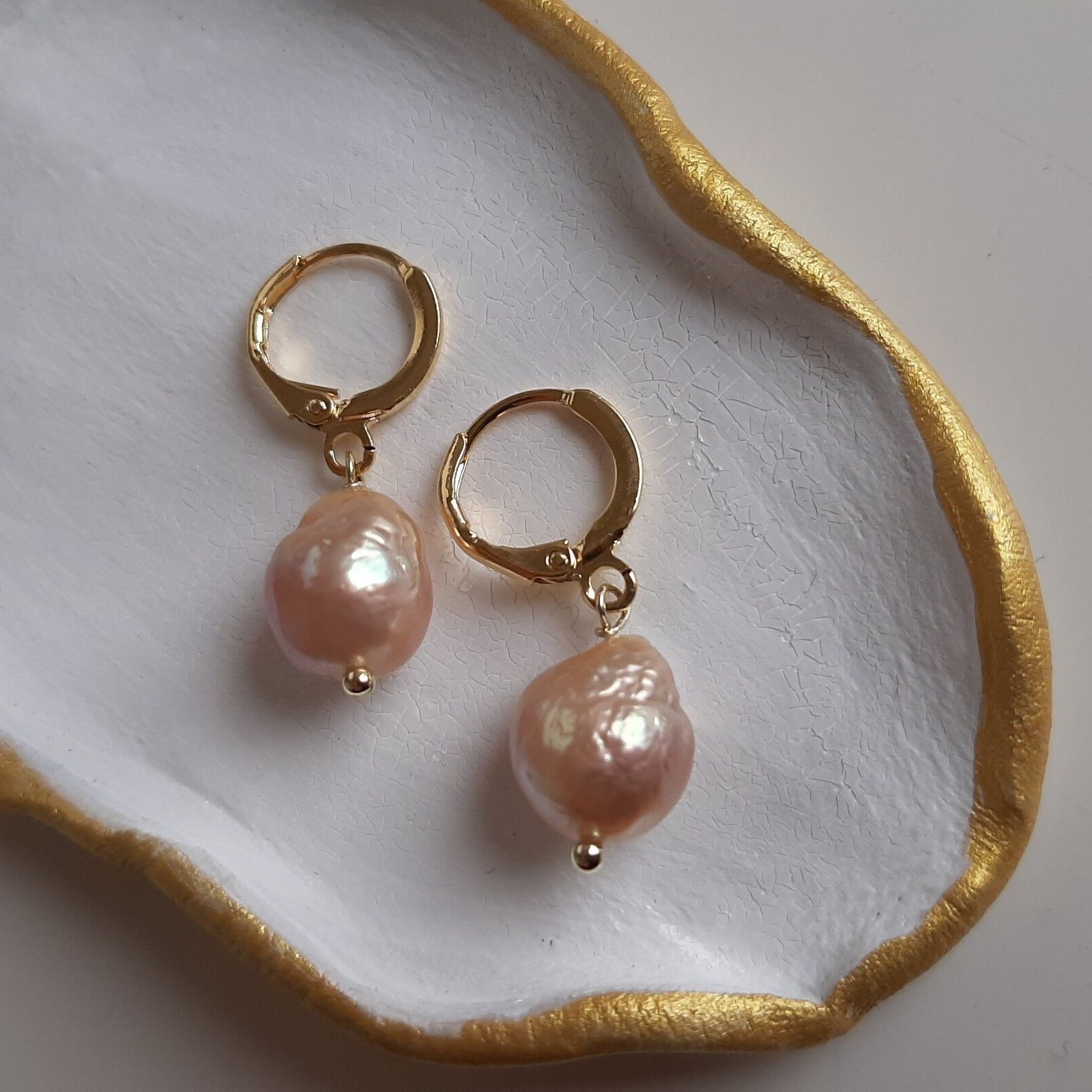 Boucles d'oreilles dormeuses en perles de culture rose plaqué or jaune 14k pour femmes