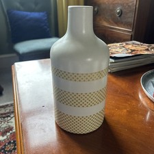 West elm - Matte - White Vase - Home Decorate