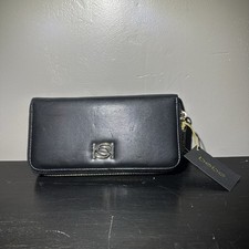 Guess Wristlet Black wallet Olivia zip around wallet NWT