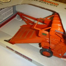 Vintage Ertl Allis-Chalmers Roto-Baler 1/16 Scale Highly Detailed Die Cast Metal