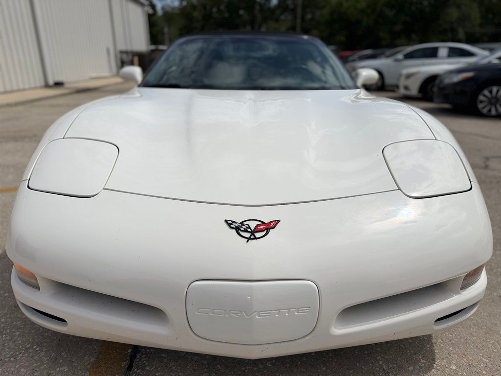 2001 Speedway White Chevrolet Corvette   | C5 Corvette Photo 8