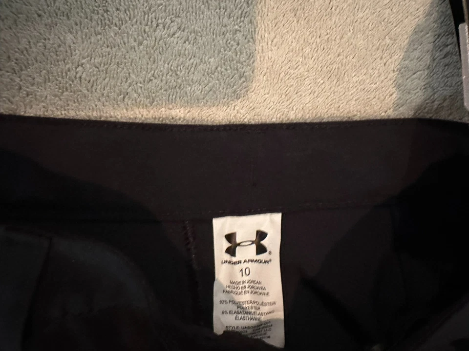 Under Armour Shorts Boy’s Size 10 Black Loose Fit Activewear Casual (New w Tags) - Image 2 of 4