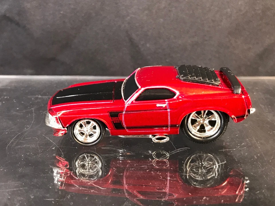 Muscle Machines 1969 Boss 302 Red Ford Mustang w/ Black Hood Diecast 1:64 - Image 3 of 4