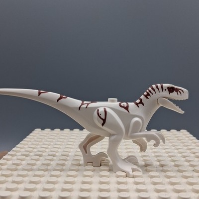 Lego Jurassic Park: Dinosaur Atrociraptor Reddish Markings Minifigure atrocira02