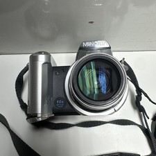 Konica Minolta DiMAGE Z2 Digital Camera 2004 READ!!!