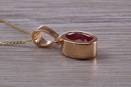 Oval cut Ruby set Yellow Gold Solitaire Necklace - Picture 4 of 8