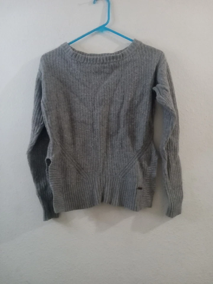 SUÉTER TOMS tejido con cable para mujer talla PEQUEÑO gris seminuevo Foto 3 de 4