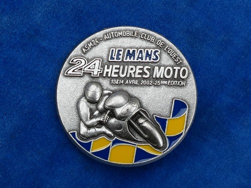 Broche Ancienne Cyclisme - Badge Club Français - Cyclisme - Porté - France