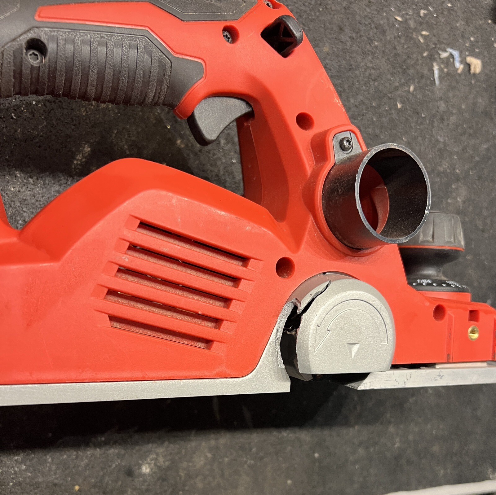 Milwaukee 262320 M18 18V 31/4Inch Planer w/ Bevel/Edge Guide Bare