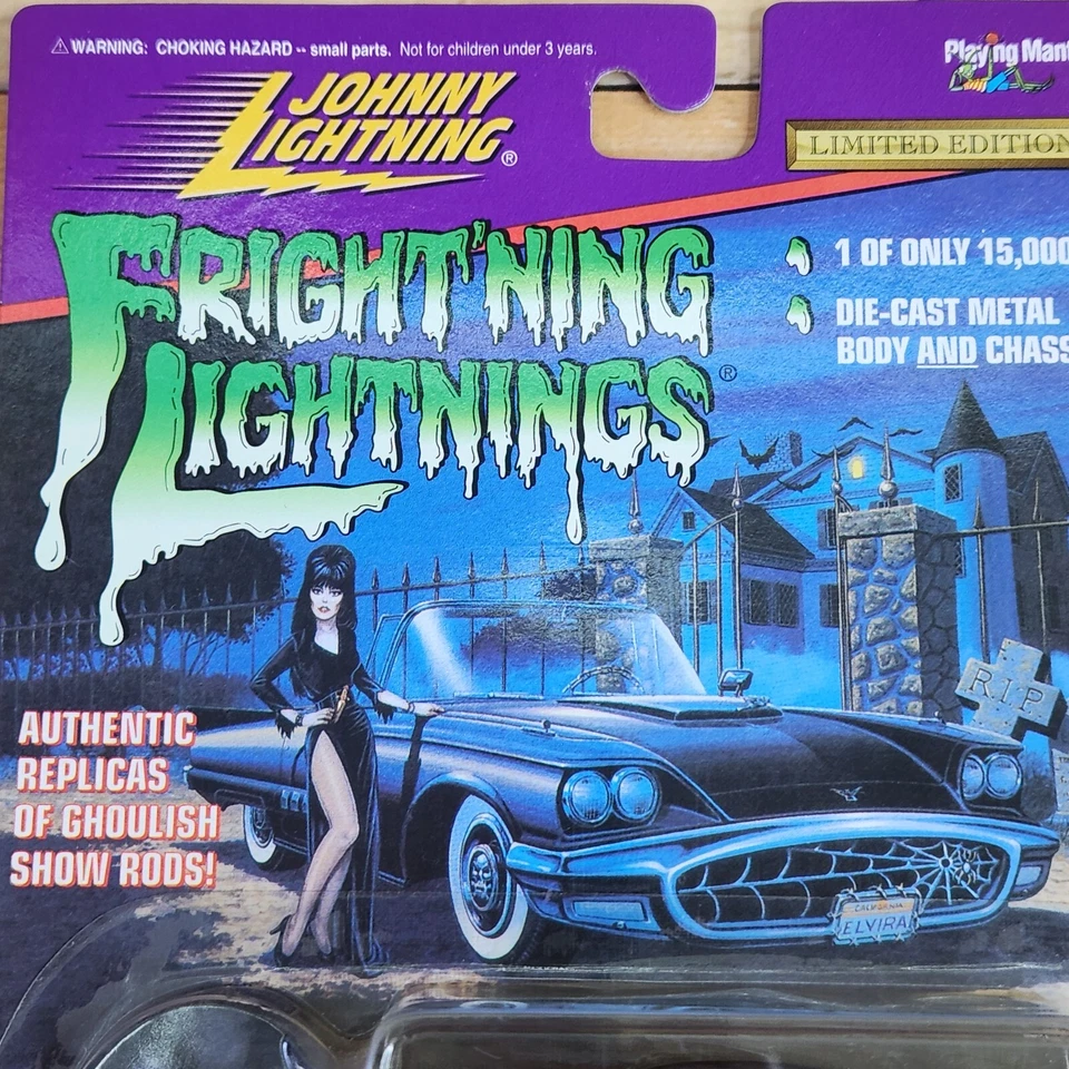 Johnny Lightning, Frightning Lightning, Christine, escala 1/64 púrpura nuevo de lote* Foto 2 de 4
