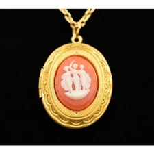 Vintage Cameo Locket Pendant Necklace Roman Woman Gold Tone NOS 1980s 80s BinA8