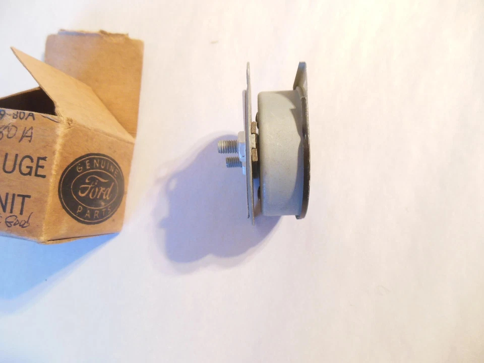 Ford Deluxe 1946-1947 medidor de tablero de combustible NOS #51A-9280A probado bueno Foto 3 de 4