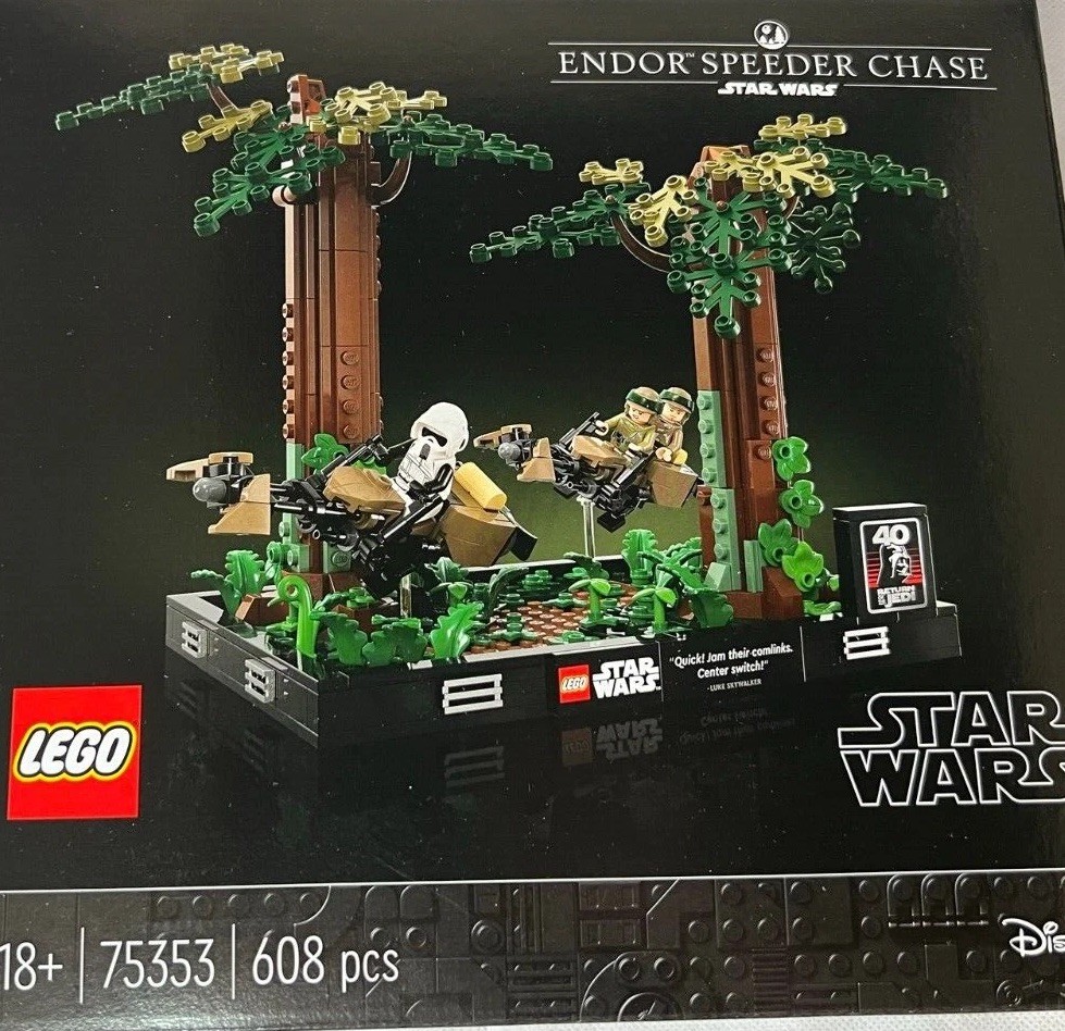 Lego Star Wars - Endor Speeder Chase Diorama (75353) Brand New