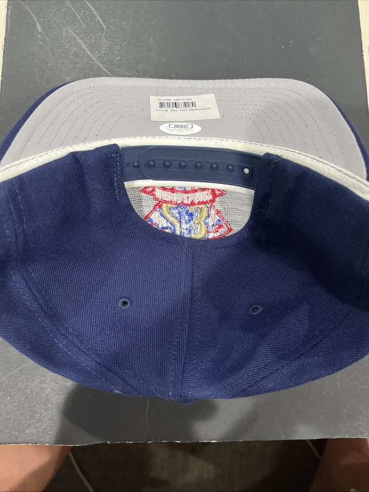 GORRA DON MATTINGLY YANKEE CAPITÁN FIRMADA NY YANKEE AUTENTICACIÓN JSA SOMBRERO RARO Foto 4 de 4