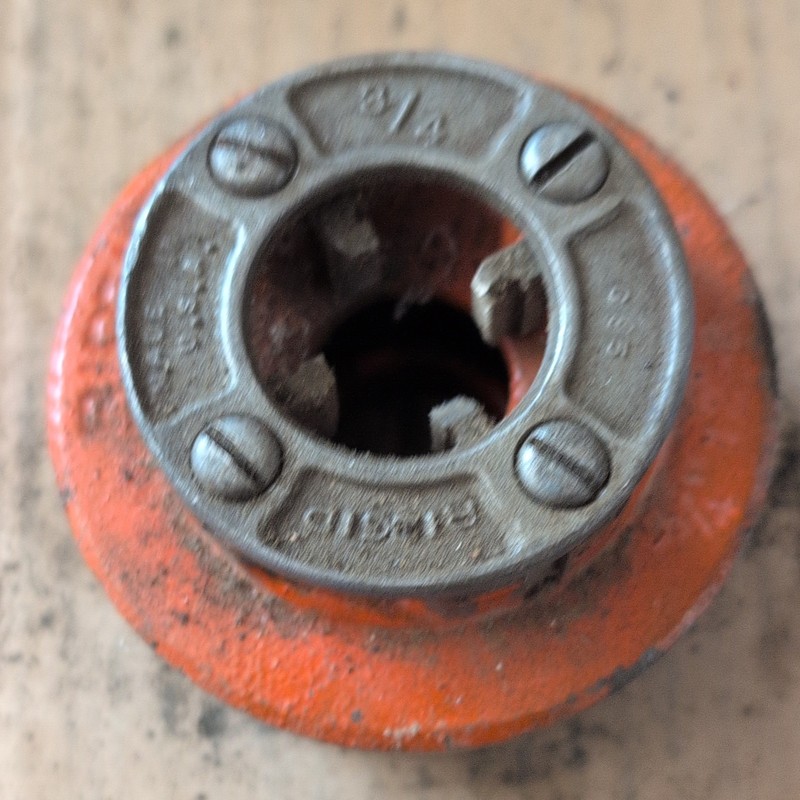 RIDGID 12R Die Head w/ Pipe Die 3/4" NPT Right Hand Pipe Threader