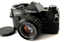ALL Works/ NEAR MINT Canon AE-1 35mm Film Camera FD 50mm f/1.8 From JP2 104