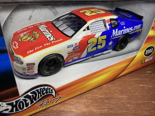 Hot Wheels Racing 1:24 Die Cast NASCAR 2002 Chevy Marines auto da corsa pressofusa #25 - Foto 1 di 8