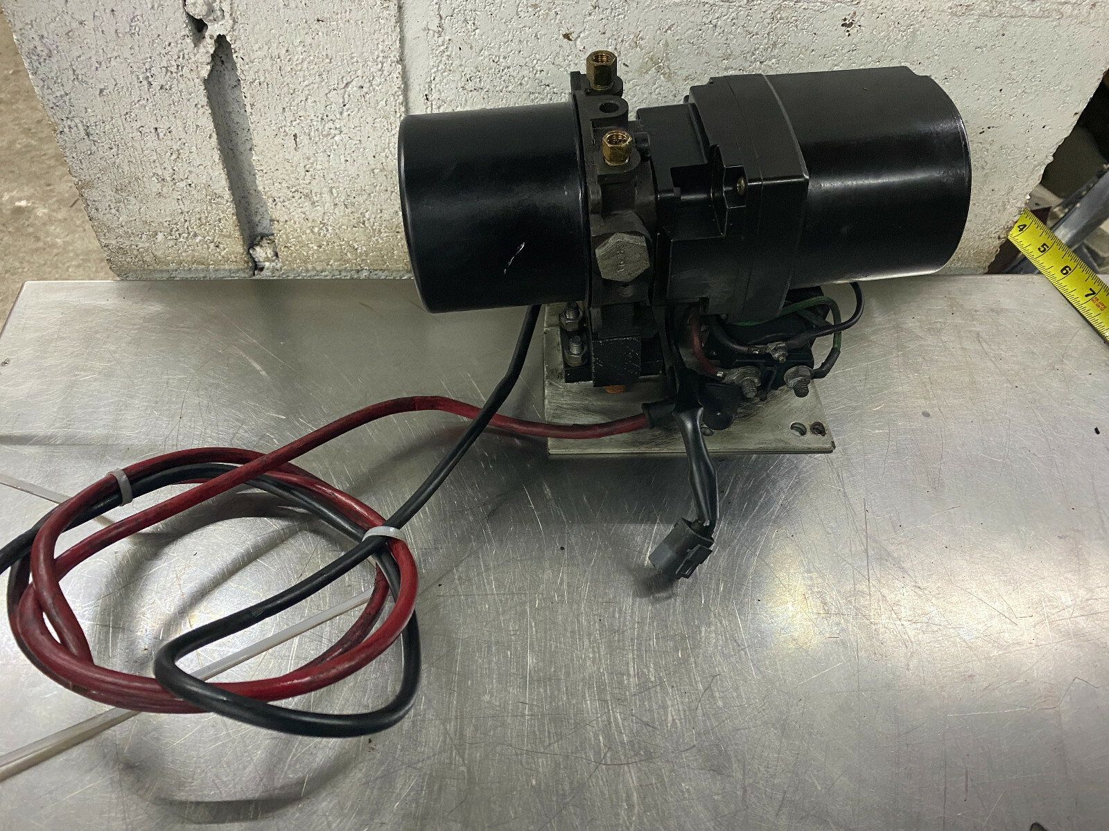 Volvo Penta AQ Internal Reservoir Trim Pump with Bracket By ARGO | eBay