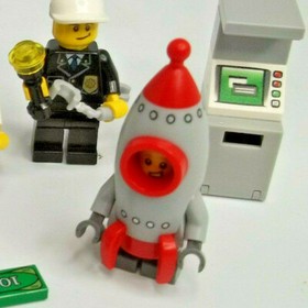 2 Lego City Police ATV's with Policeman Minifigure & 4x4 Truck plus extra's 7279