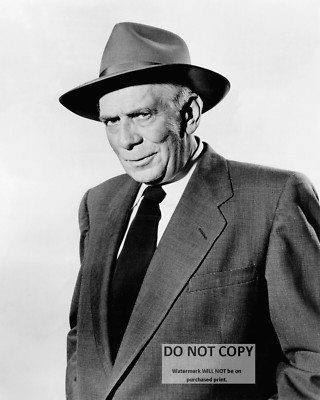 RAY COLLINS AS ''LT. TRAGG'' IN THE TV PROGRAM ''PERRY MASON'' - 8X10 PHOTO (BT-802)