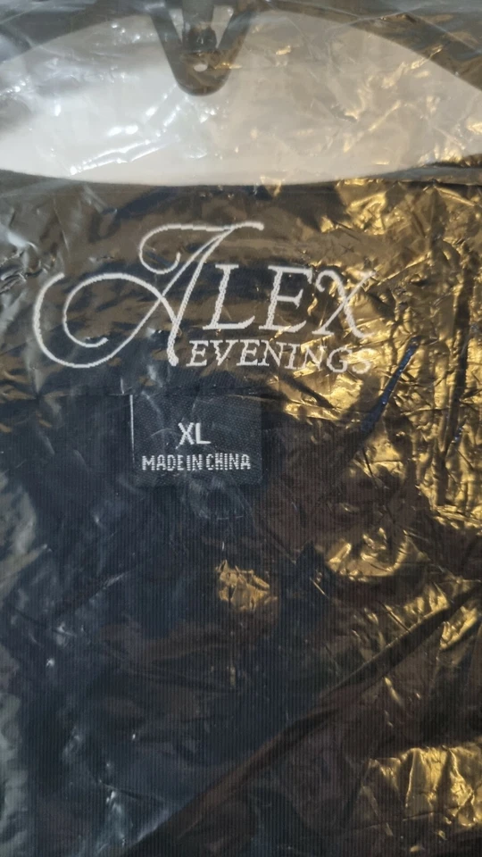 Alex Evenings - Black Velvet Crop Jacket - Size XL - RRP £50 - Image 4 of 4