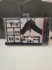 Barbie Basics Look No. 04 Collection 001 “Silver” Fashion Accessory Pack R9931