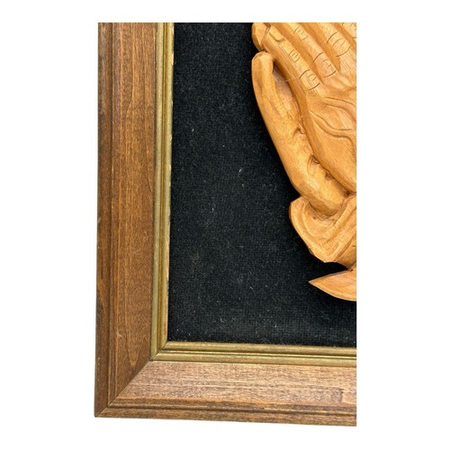Vintage MCM Hand Carved Wood Praying Hands Mounted On Black Felt Wood Frame - Picture 7 of 11