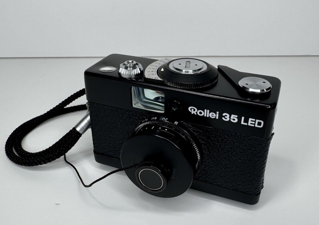 Rollei 35 LED Film Camera Triotar 40mm Lens Singapore