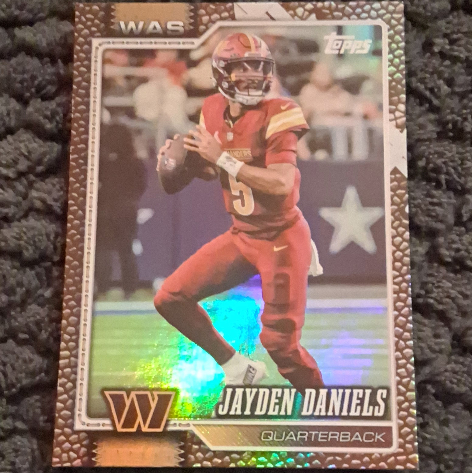 Topps 2026 Jayden Daniels #196 Football Foil Refractor RC Commanders