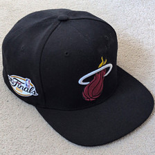 Mitchell & Ness Miami Heat Finals 2007 Black Snapback Cap One Size Polyester