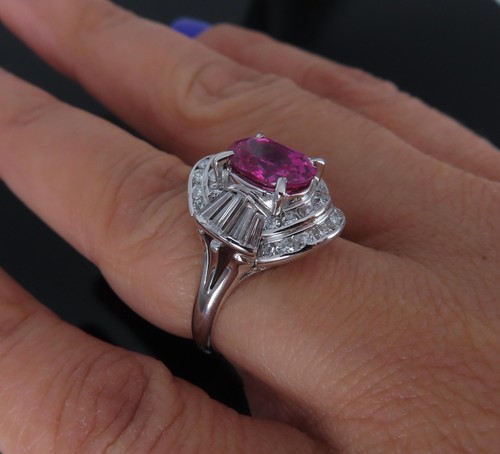 Fine GIA Certified 2.58ct Intense Pink Sapphire & 1.23ct Diamond Platinum Ring - Afbeelding 7 van 13
