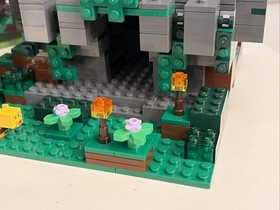 LEGO Minecraft: The Jungle Temple 21132 - Box Instructions Missing Minigures