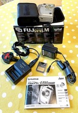 Fujifilm FinePix 4700 Zoom fotocamera digitale - scatola con accessori originali