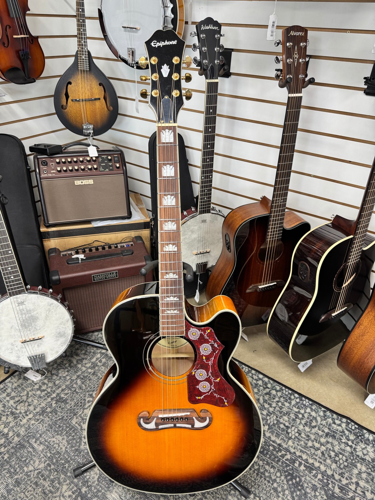 Epiphone J-200 EC Studio - Vintage Sunburst