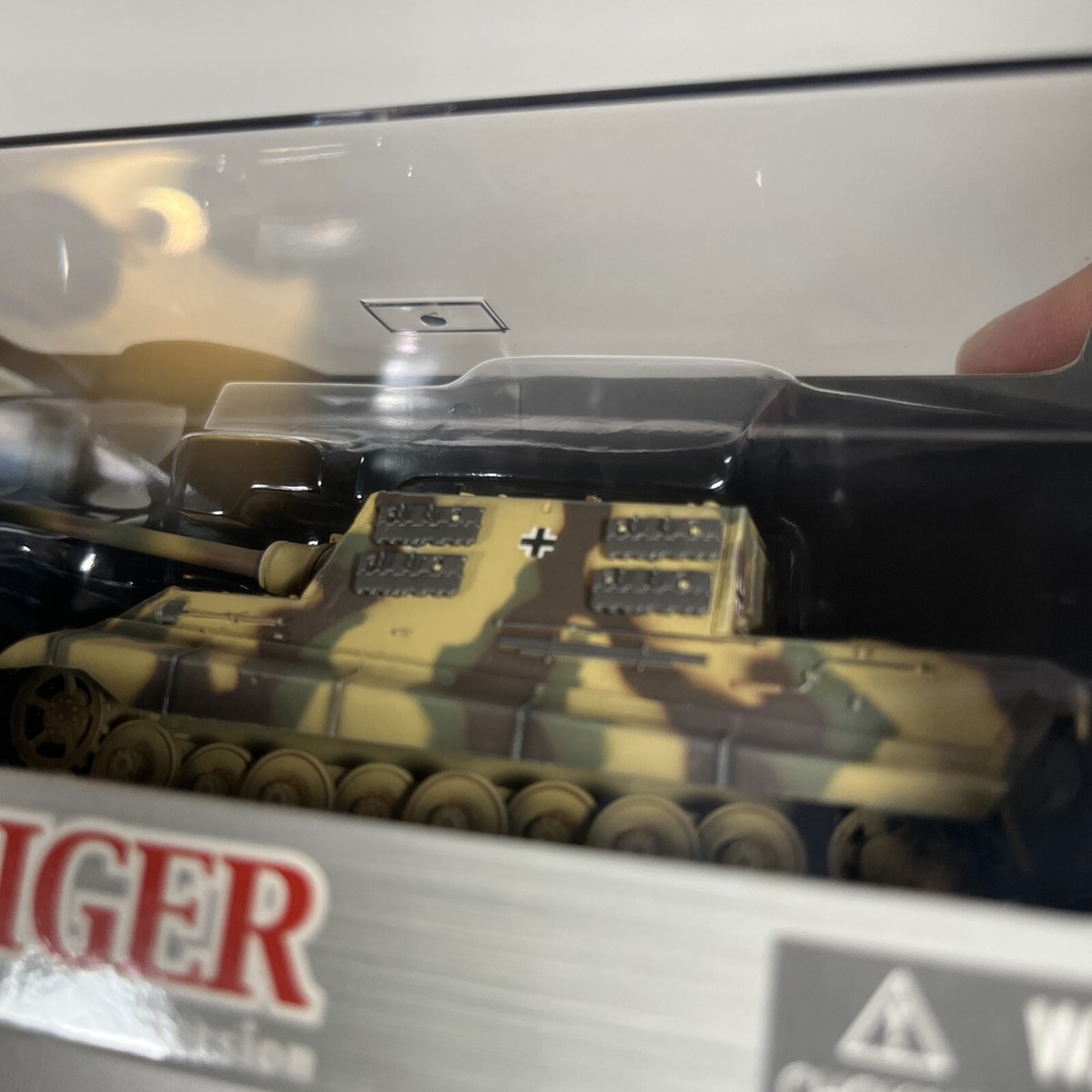 DRAGON ARMOR JAGDTIGER PORSCHE VERSION GERMANY 1945 1/72 - 60127