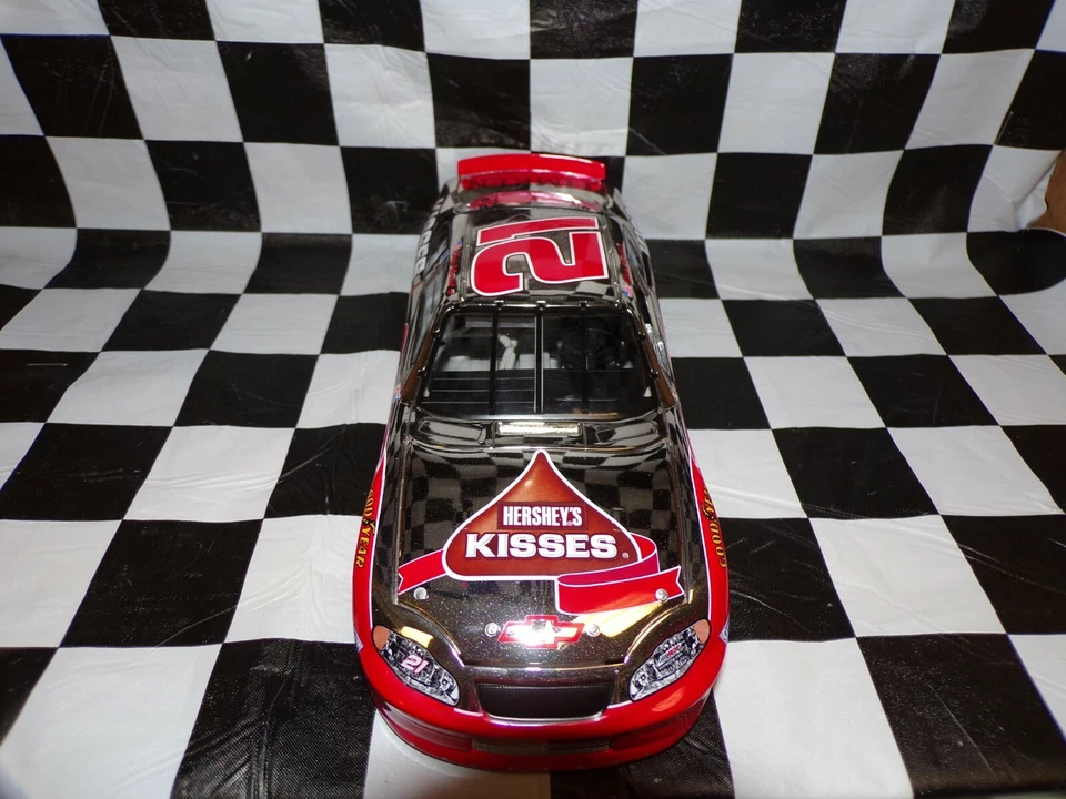 Kevin Harvick #21 Edizione Speciale Hershey's Baci 2004 1:24 Gara Tifosi 105910 - Immagine 4 di 4
