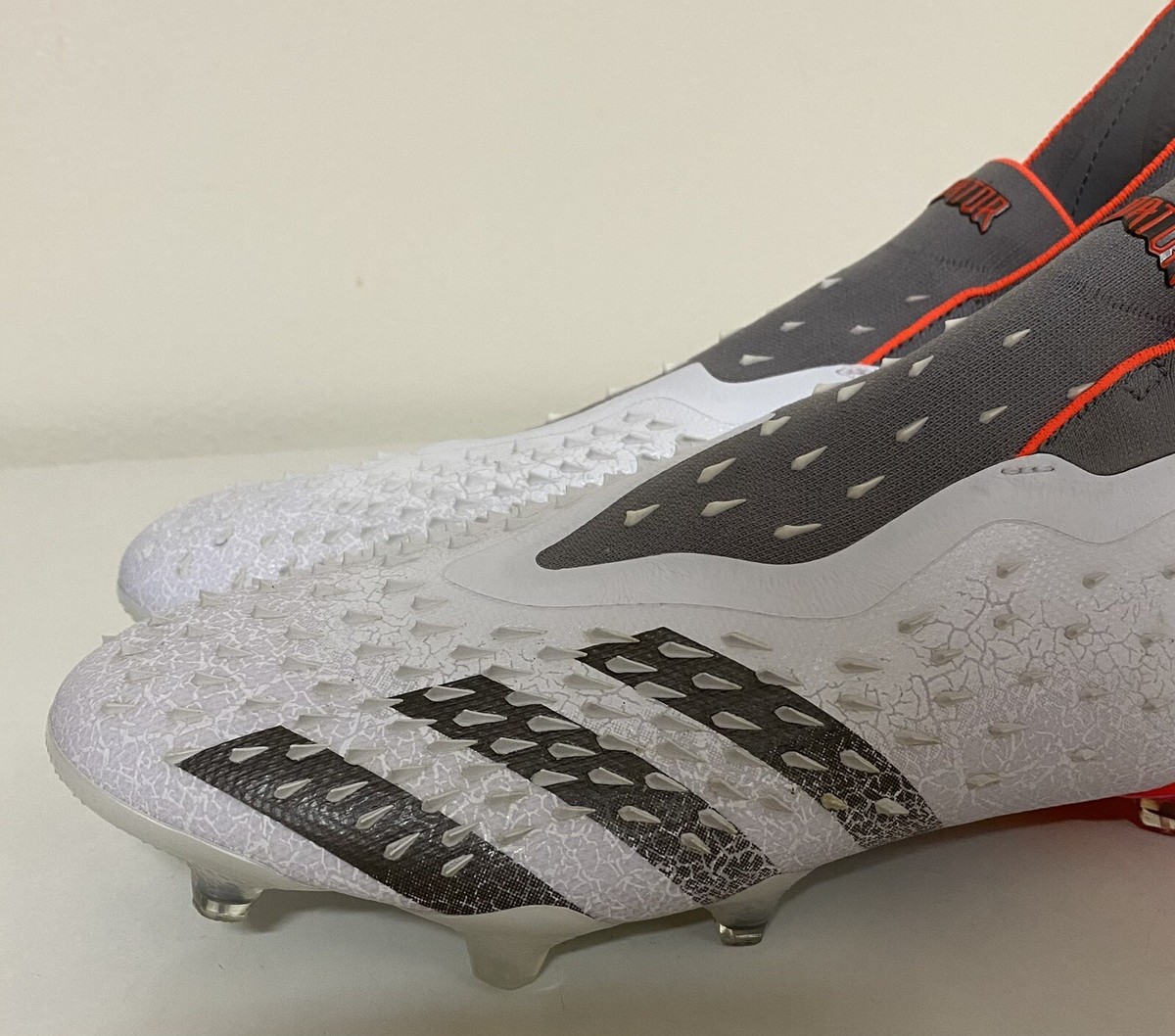 Size 11.5 - adidas Predator Freak+ FG Demonskin - White Size 11.5 - adidas Predator Freak+ FG Demonskin - White