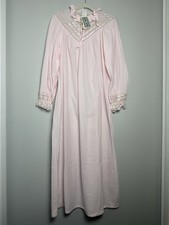 Vintage NWT Gilligan O’Malley Women’s L Nightgown Cottagecore Gown Size USA Made