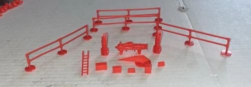 Marx Vintage 50s-60s Airport/Jetport/Astrojet Playset Accessories Fl. Red Lot