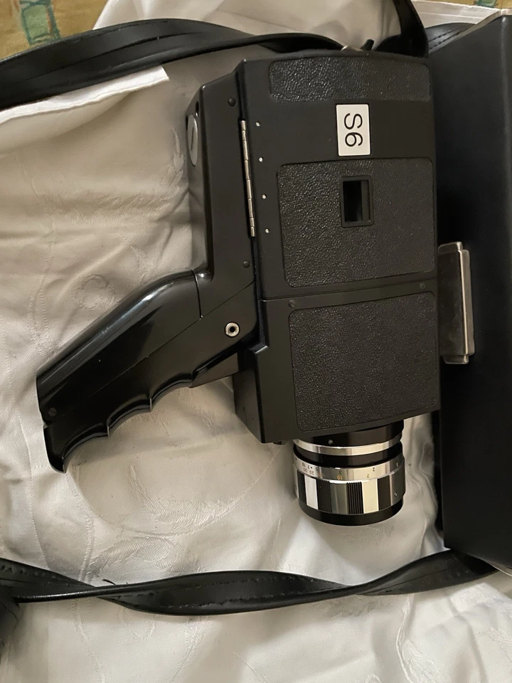 Revue Super-8 Kamera mit Koffer - Bild 4 von 4