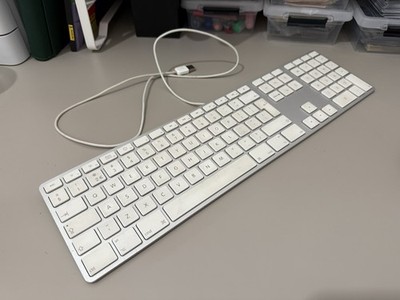 Apple Keyboard A1243 USB Wired QWERTY Keypad - Tested, Working