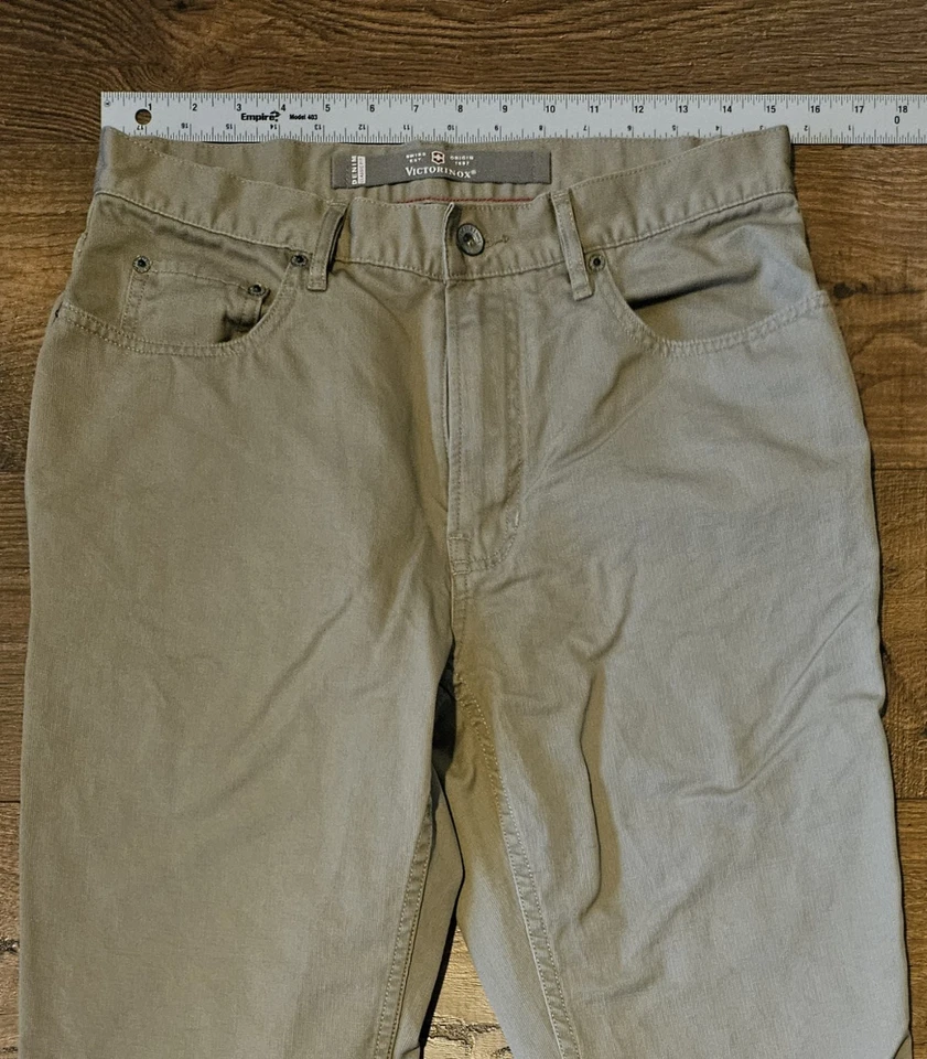 Men's Victorinox 32x34 Beige Classic Fit Denim (31x33) - Image 3 of 4